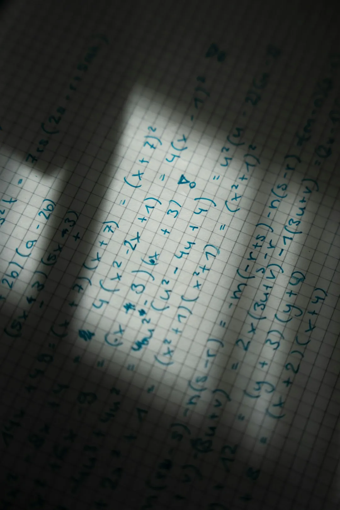 上海合同纠纷案件代理服务流程与法律要点解析